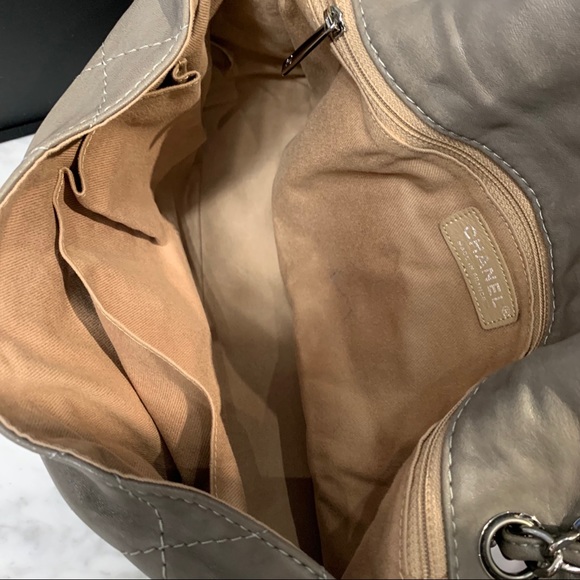 Chanel Grey Handbag Purse - Picture 6 of 13